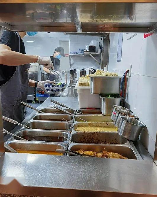 餐飲小館迎來最大危機(jī) 一碗面2.99元，海底撈挑起價(jià)格戰(zhàn)，品牌快餐如何生存？